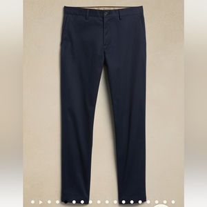 Banana Republic Men’s Rapid Movement Athletic Tapered Fit Chino